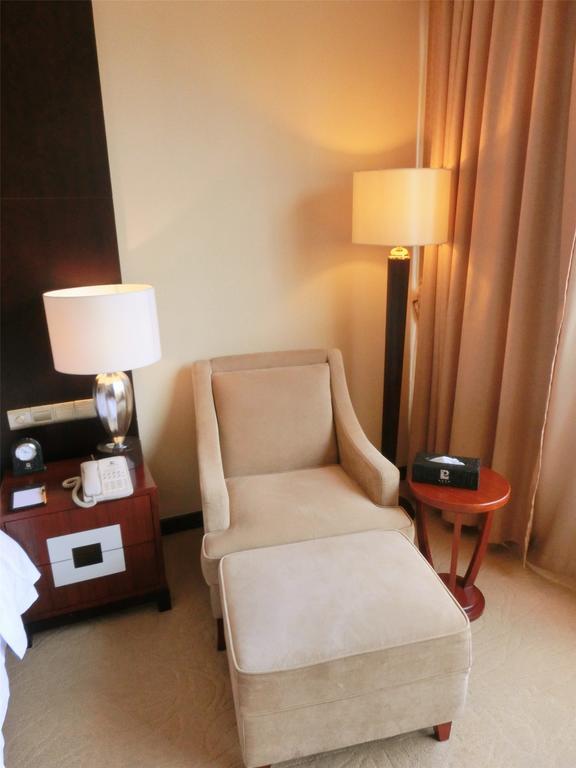 Yue Xiu Hotel Guangzhou Ruang foto