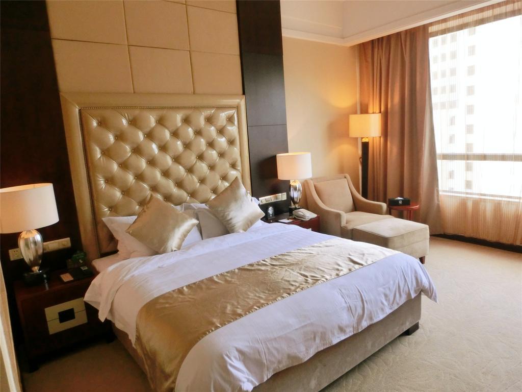 Yue Xiu Hotel Guangzhou Ruang foto