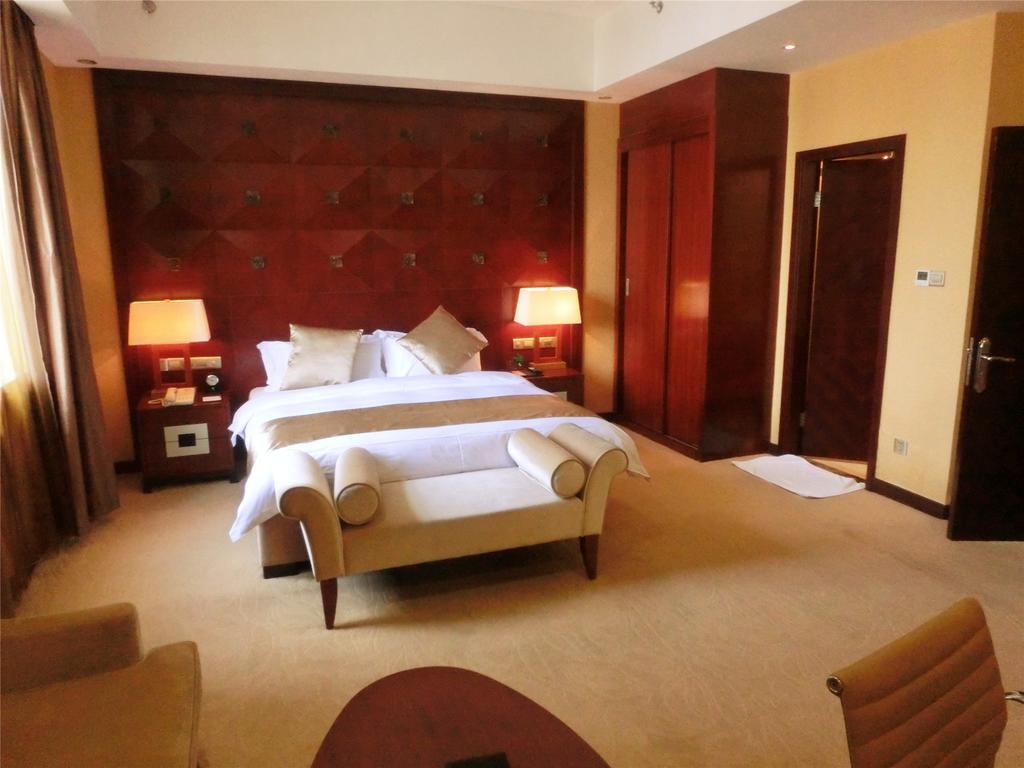 Yue Xiu Hotel Guangzhou Ruang foto