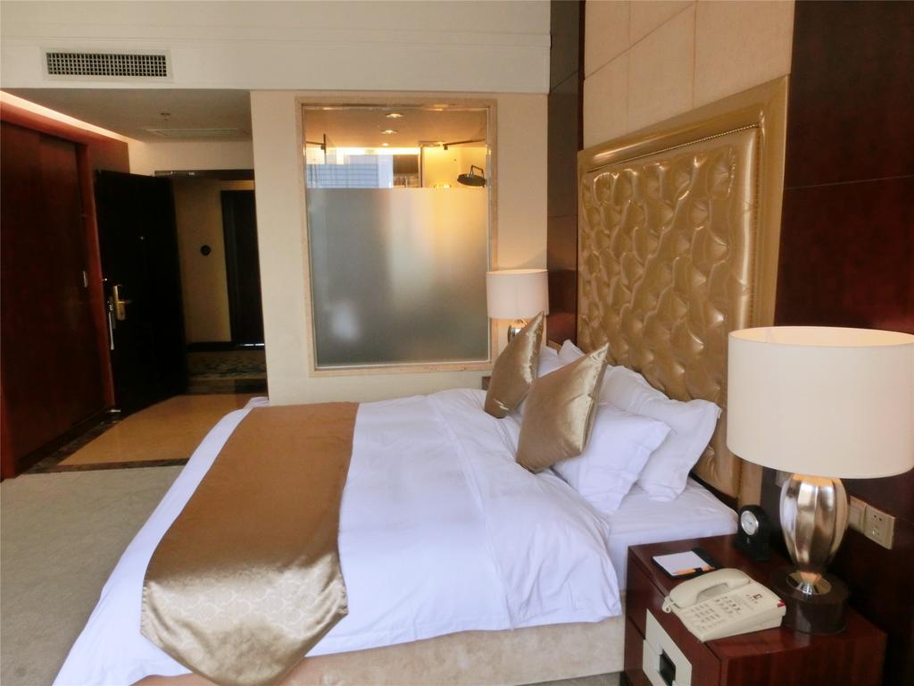 Yue Xiu Hotel Guangzhou Ruang foto