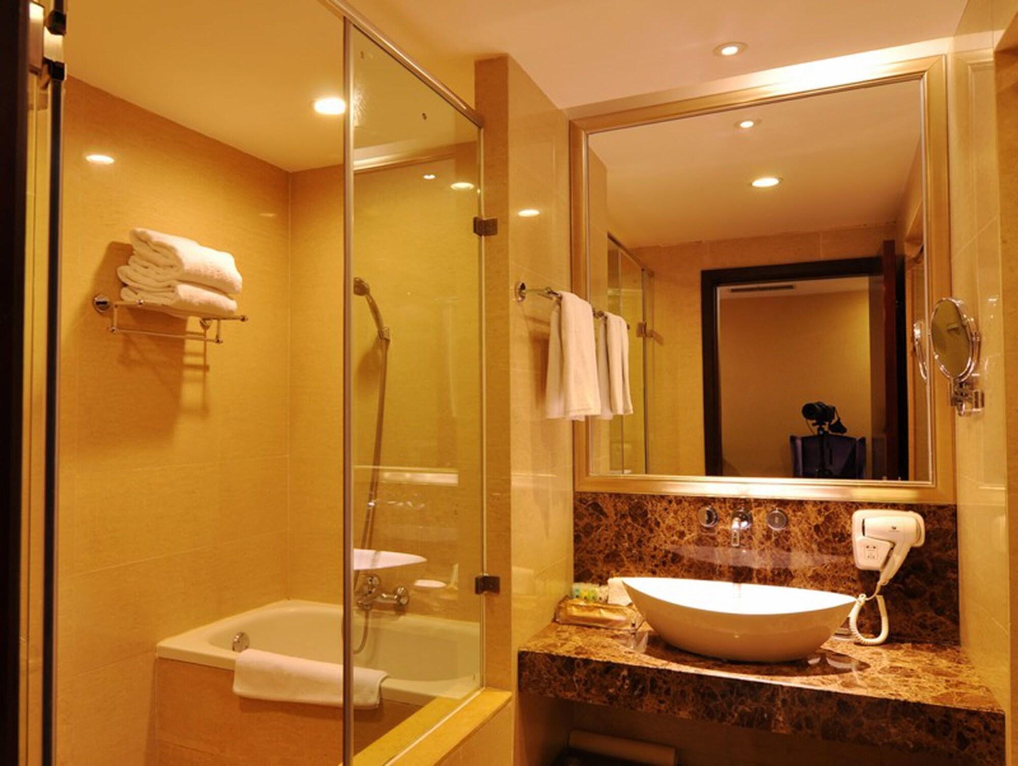 Yue Xiu Hotel Guangzhou Bagian luar foto