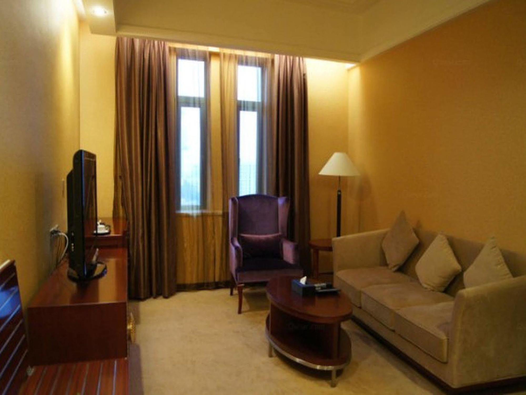 Yue Xiu Hotel Guangzhou Bagian luar foto